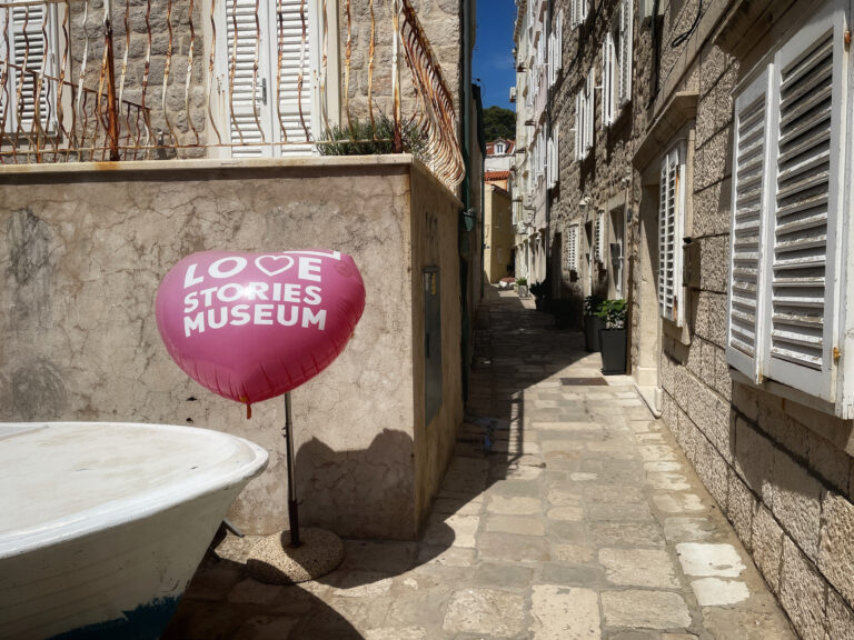 Zum Museum Love Stories