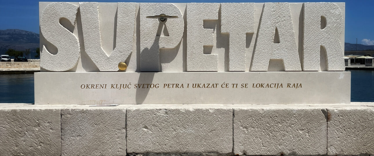 Interaktives Monument, Anfassen verboten
