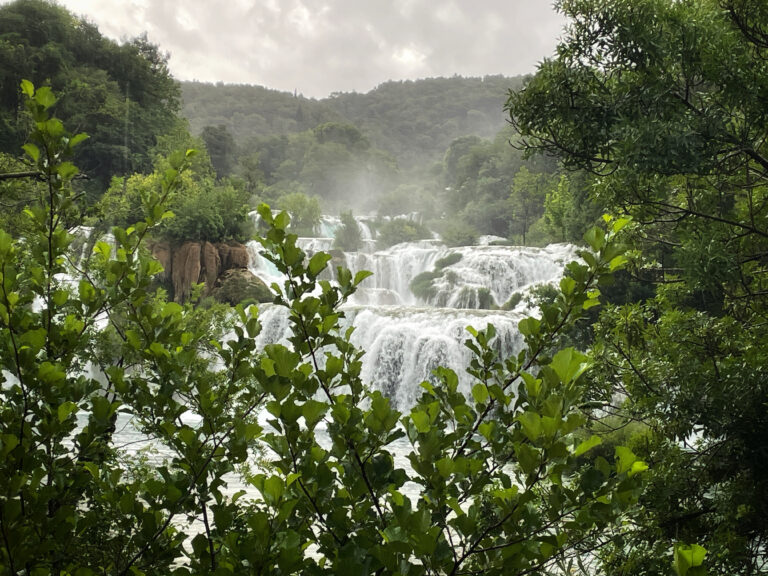 Krka Wasserfälle im Regen