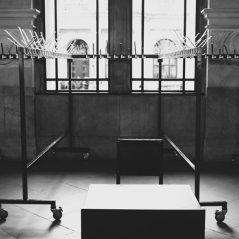 Garderobe im Rathaus