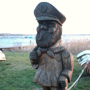 Holzskulptur am Salzhaff 2